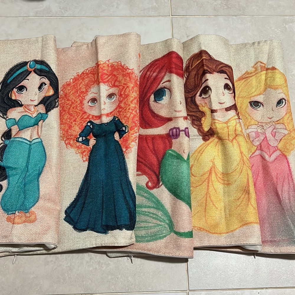 👑Disney Princess’s Pillow Cases👑